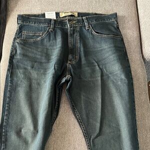 Wrangler Men's Deep Indigo Relaxed Jeans